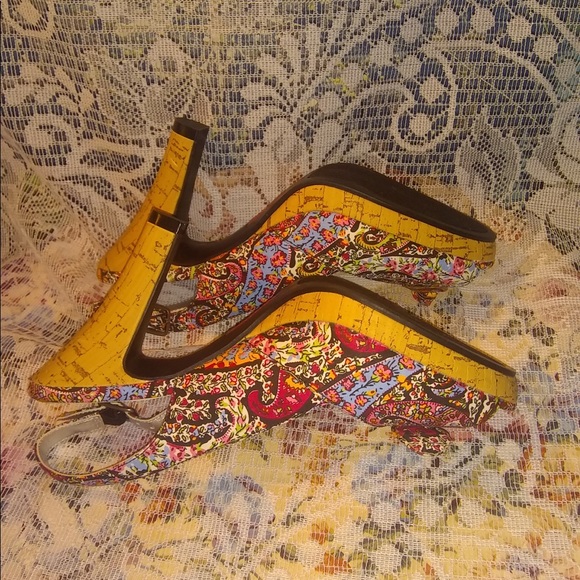 NWOT Bongo Paisley Slingback Heels with Peep Toes - Picture 7 of 7